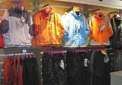 傲峰雪戶外用品 專業(yè)品質(zhì)，助力您的戶外探險(xiǎn)