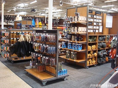 美國(guó)最大戶外用品店REI掠影 Fenix產(chǎn)品進(jìn)駐與戶外用品銷售新趨勢(shì)