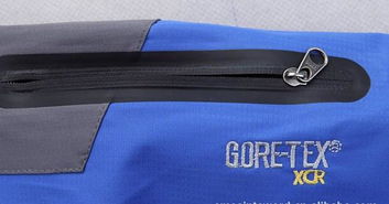 廠家直銷，品質之選 戶外沖鋒衣男款兩件套，抗寒登山運動必備